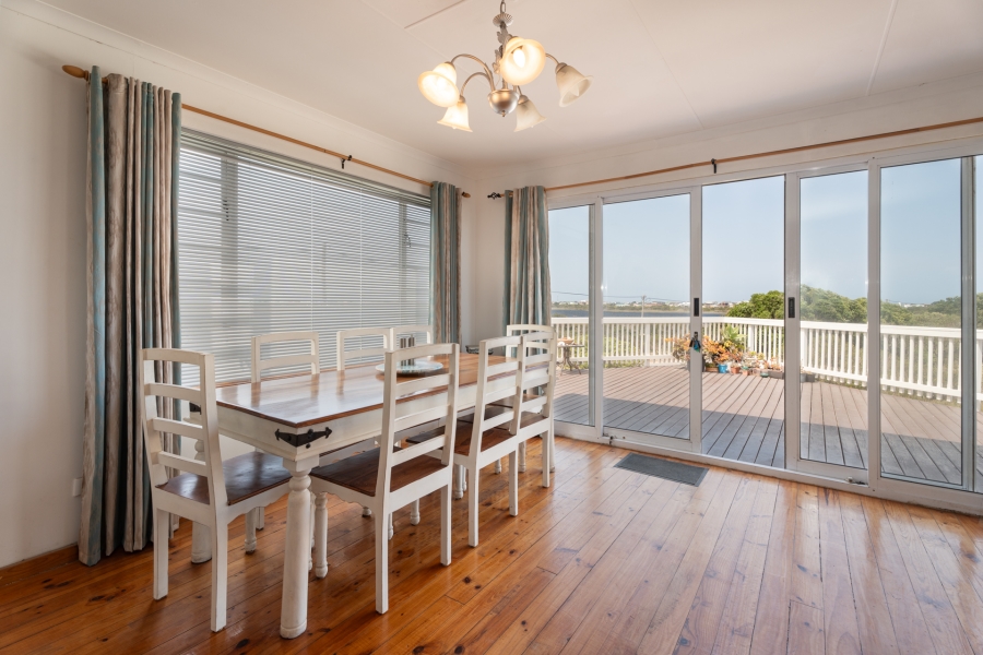 4 Bedroom Property for Sale in Bettys Bay Western Cape